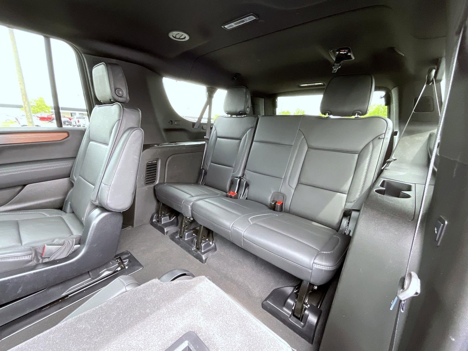 2025 GMC Yukon XL Denali - Photo 20