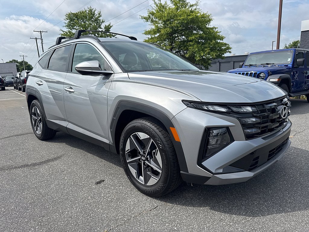 Used 2026 Shimmering Silver Hyundai SEL Premium image 3