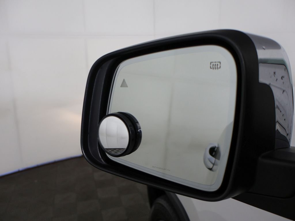 Used 2019 White Jeep Limited image 35