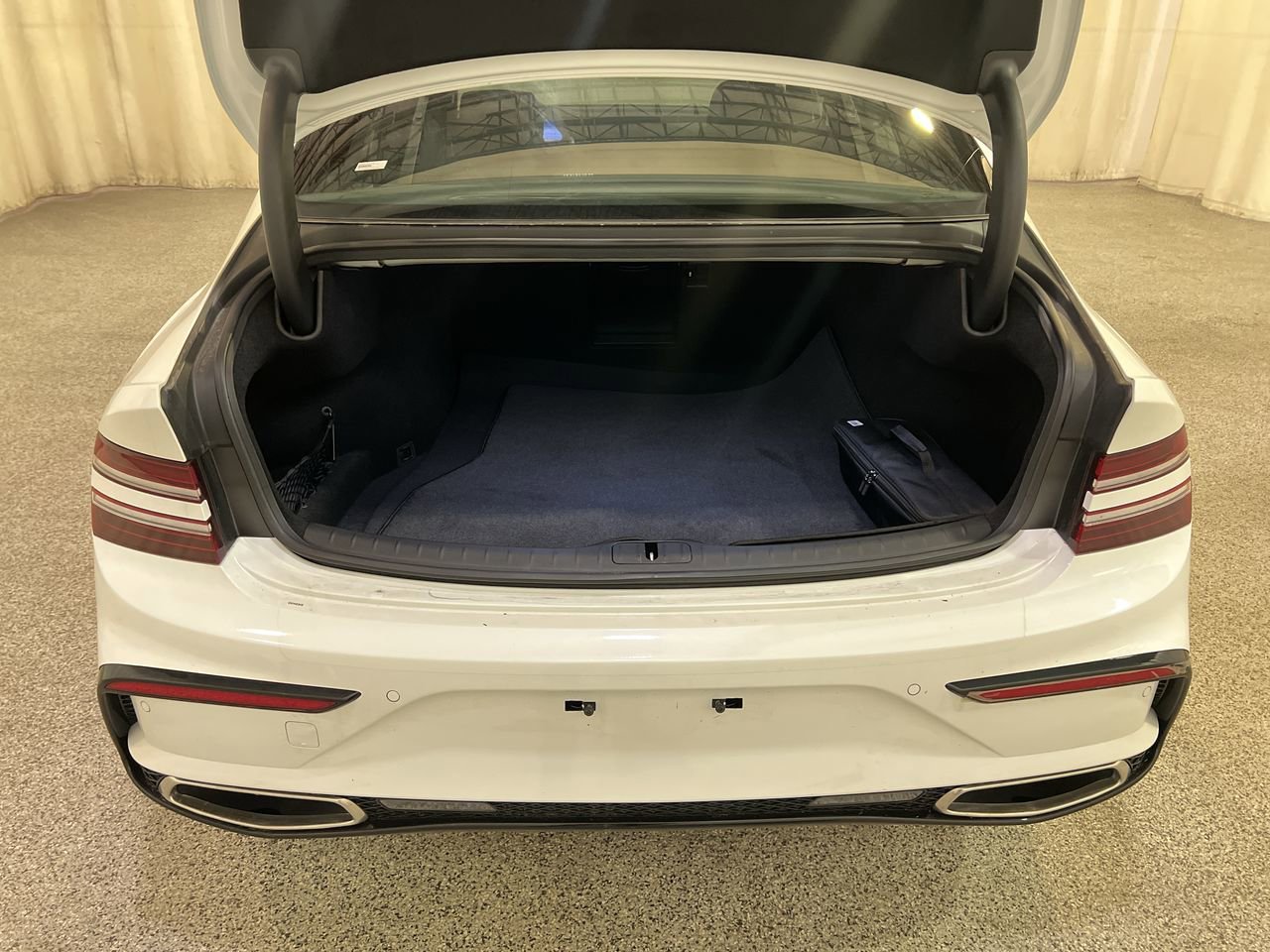 2026 GENESIS G80 Sport Prestige - Photo 17
