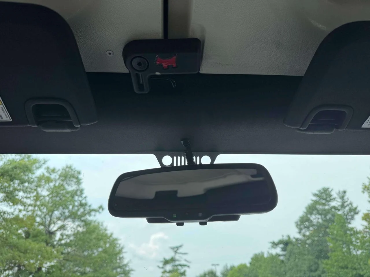 Used 2015 Black Clearcoat Jeep Sport image 34