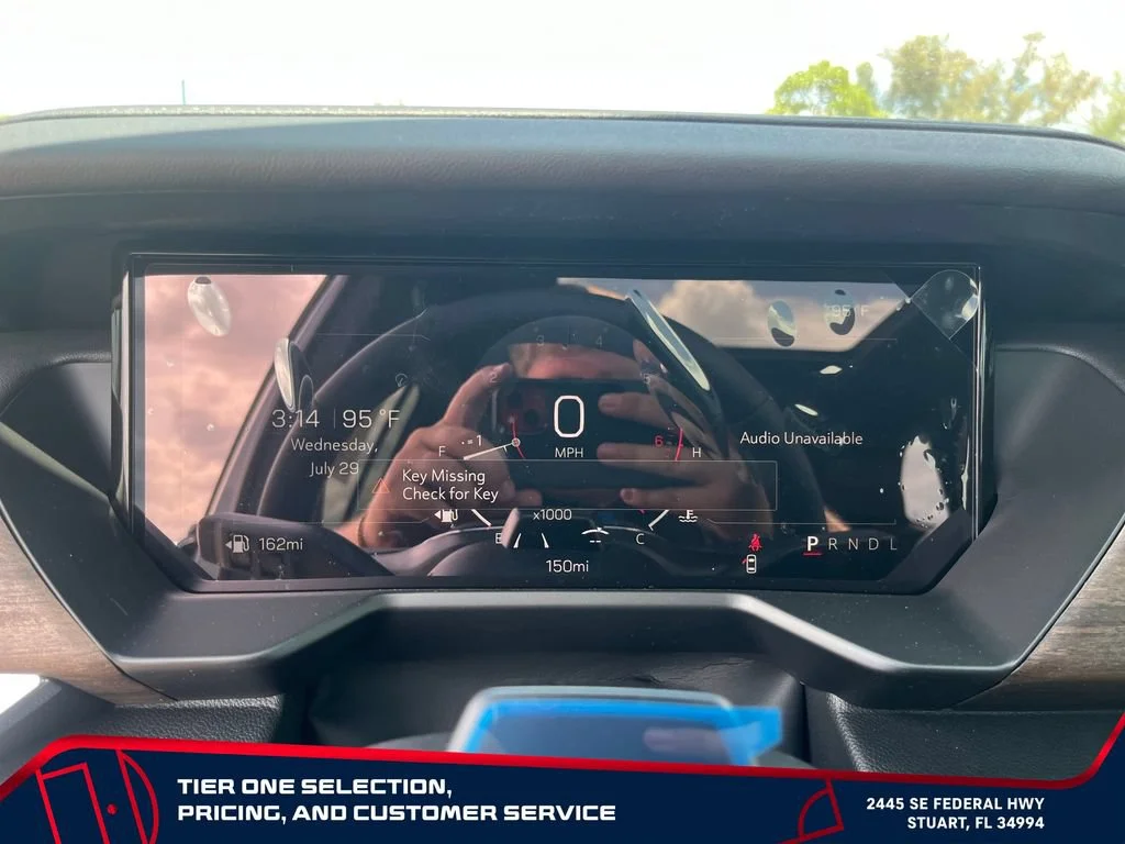 2026 GMC Acadia Denali Ultimate - Photo 21