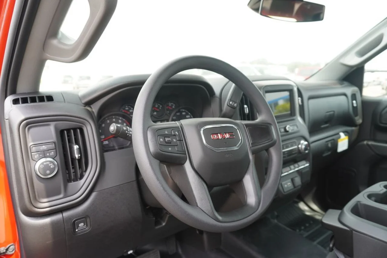 2026 GMC Sierra 1500 Pro - Photo 18