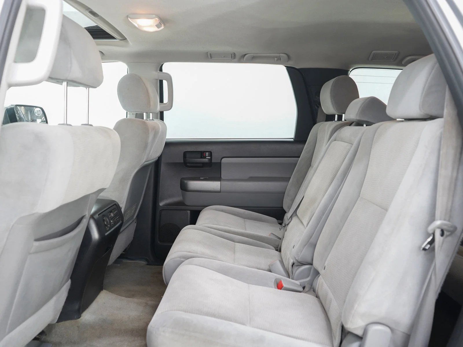 Used 2010 Silver Sky Metallic Toyota SR5 image 19