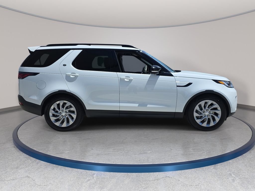 New 2026 Fuji White Land Rover S image 4
