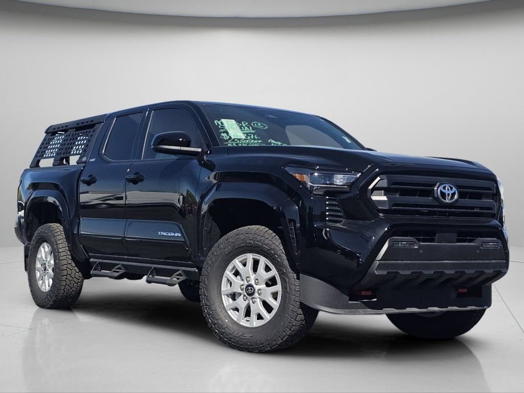 2025 Toyota Tacoma SR5 - Photo 2