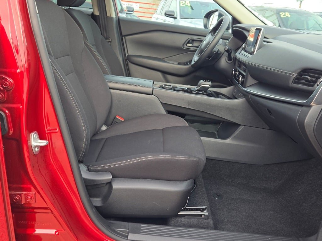 Certified Used 2025 Red Nissan S image 6