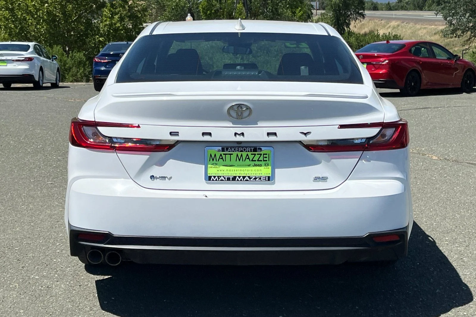 2025 Toyota Camry LE - Photo 10