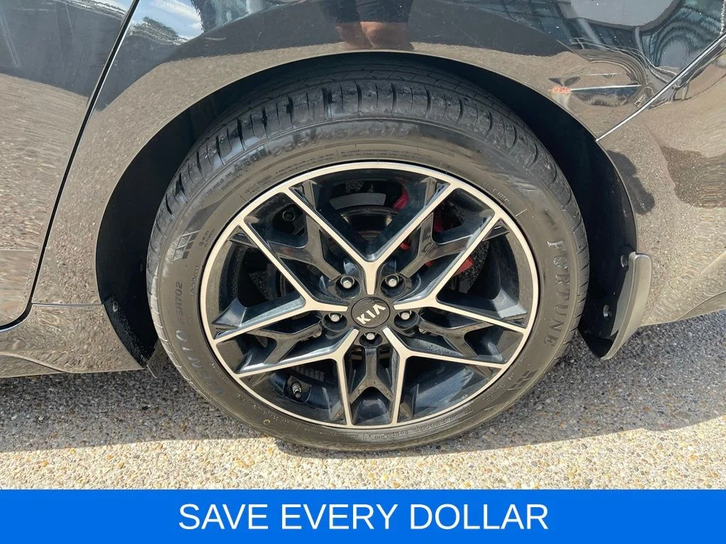 Used 2019 Black Kia SX image 25