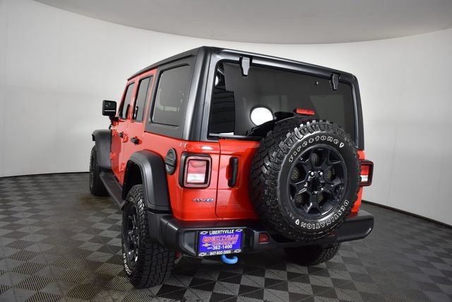 Used 2023 Red Jeep 4x4 image 7