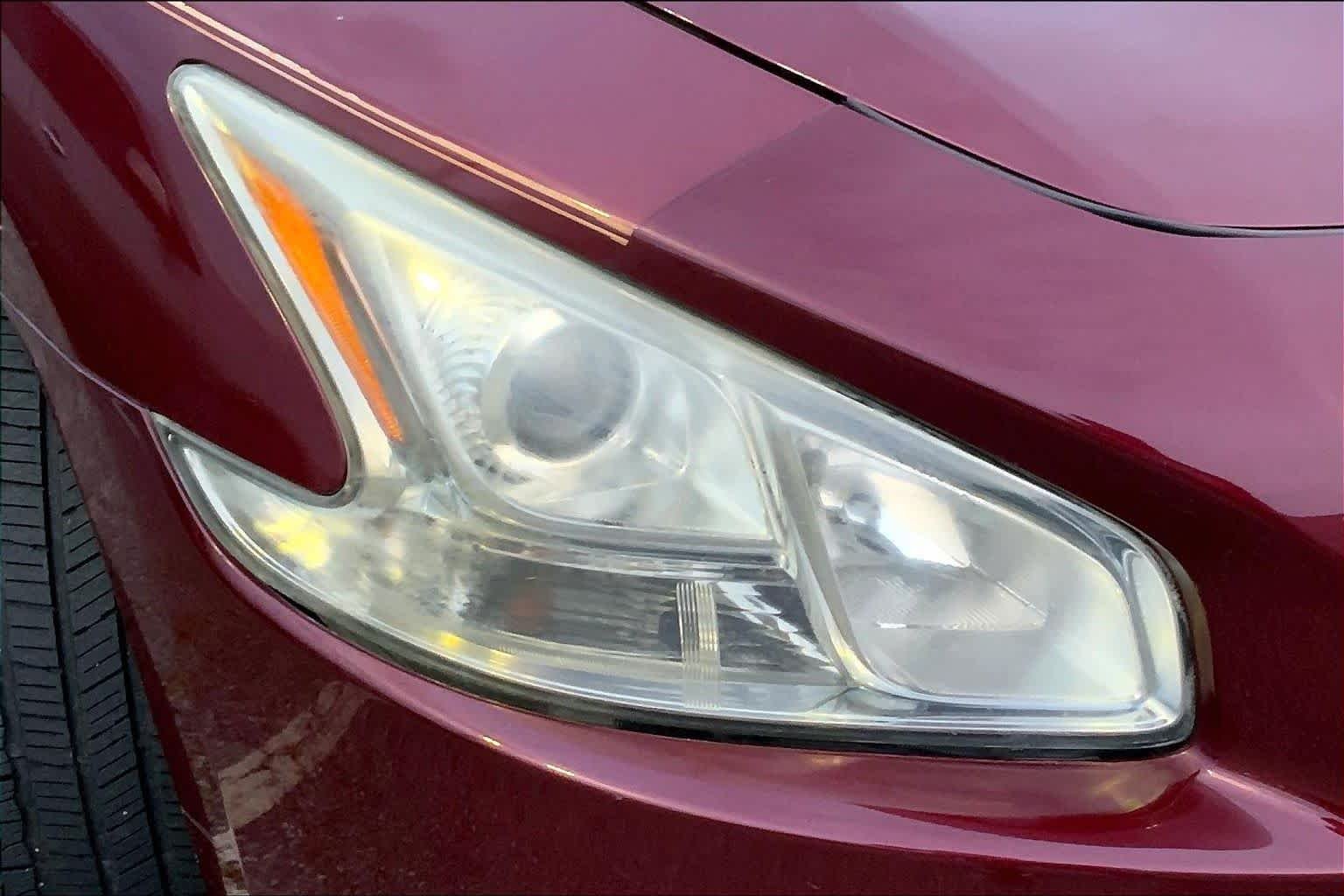 Used 2011 Tuscan Sun Metallic Nissan 3.5 S image 25