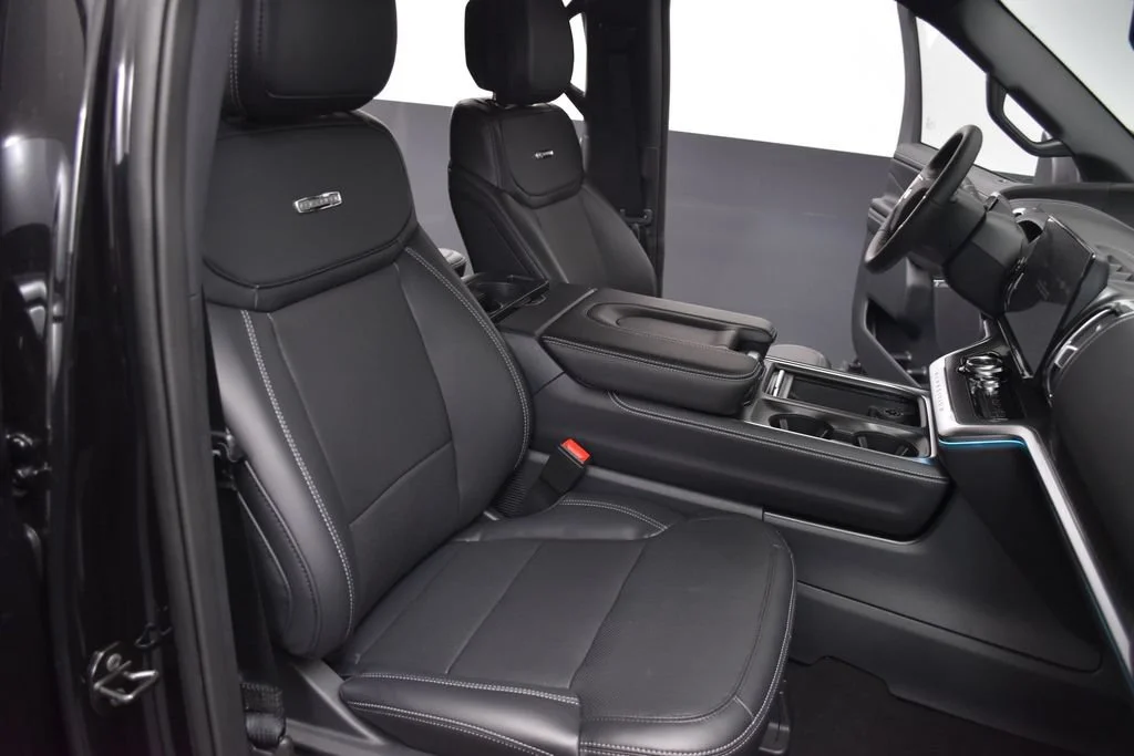 New 2026 Black Metallic Ford MAX Platinum® image 27