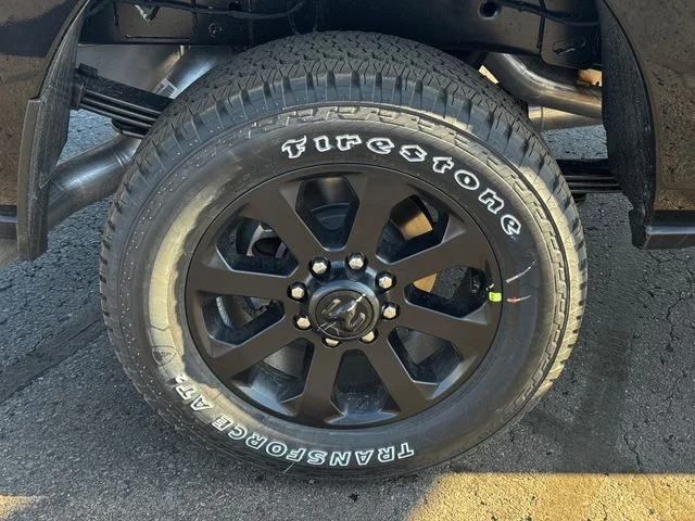 New 2026 Diamond Black Crystal Pearl-Coat Exterior Paint RAM LARAMIE image 12