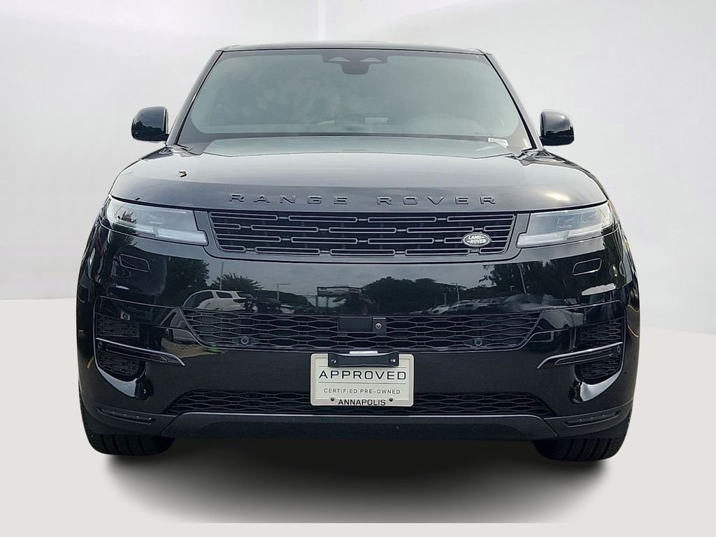 Used 2026 Santorini Black Metallic Land Rover SE image 2