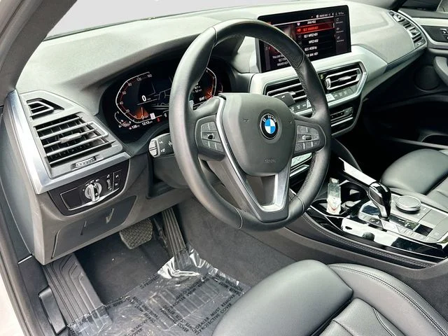 Used 2023 White BMW xDrive30i image 9