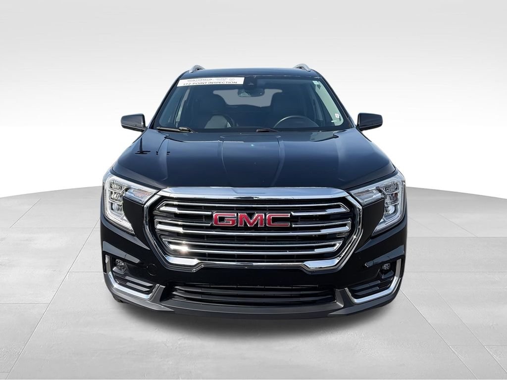 Used 2024 Black GMC SLT image 4