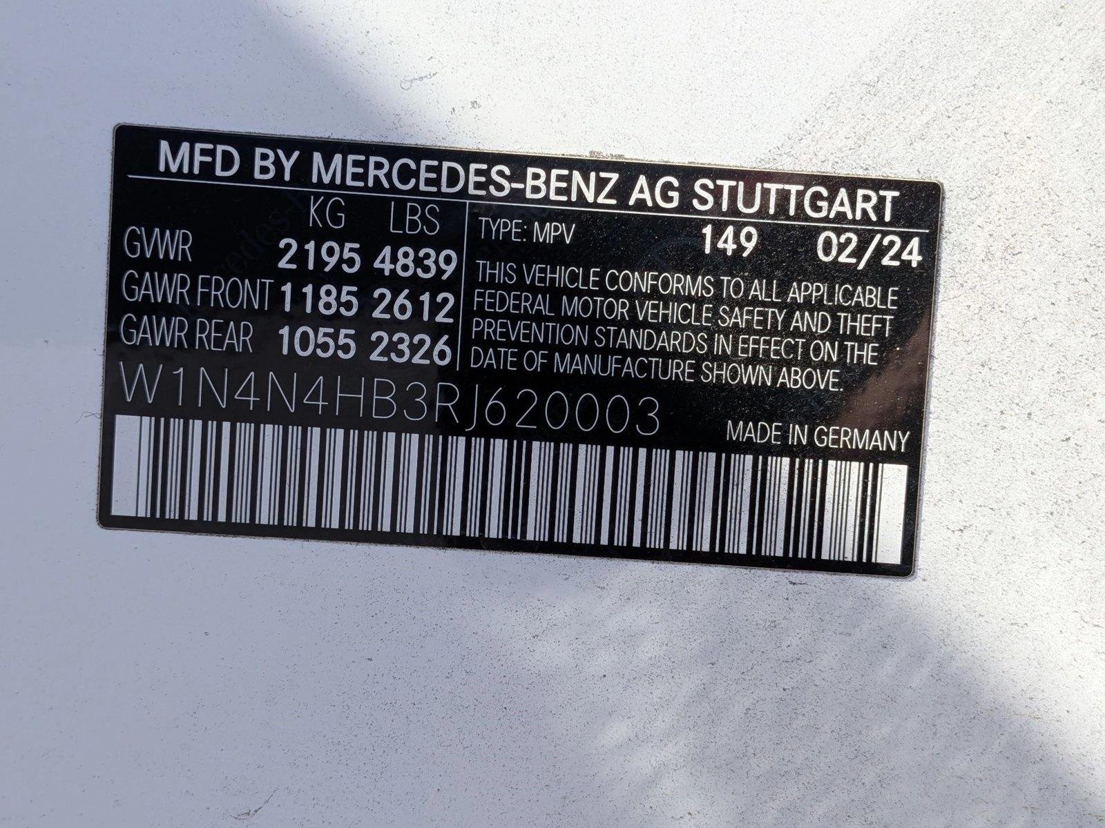 Used 2024 Polar White Mercedes-Benz GLA 250 image 24