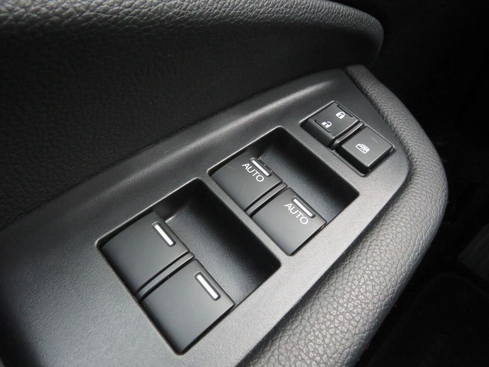 Used 2024  Honda Black Edition image 27