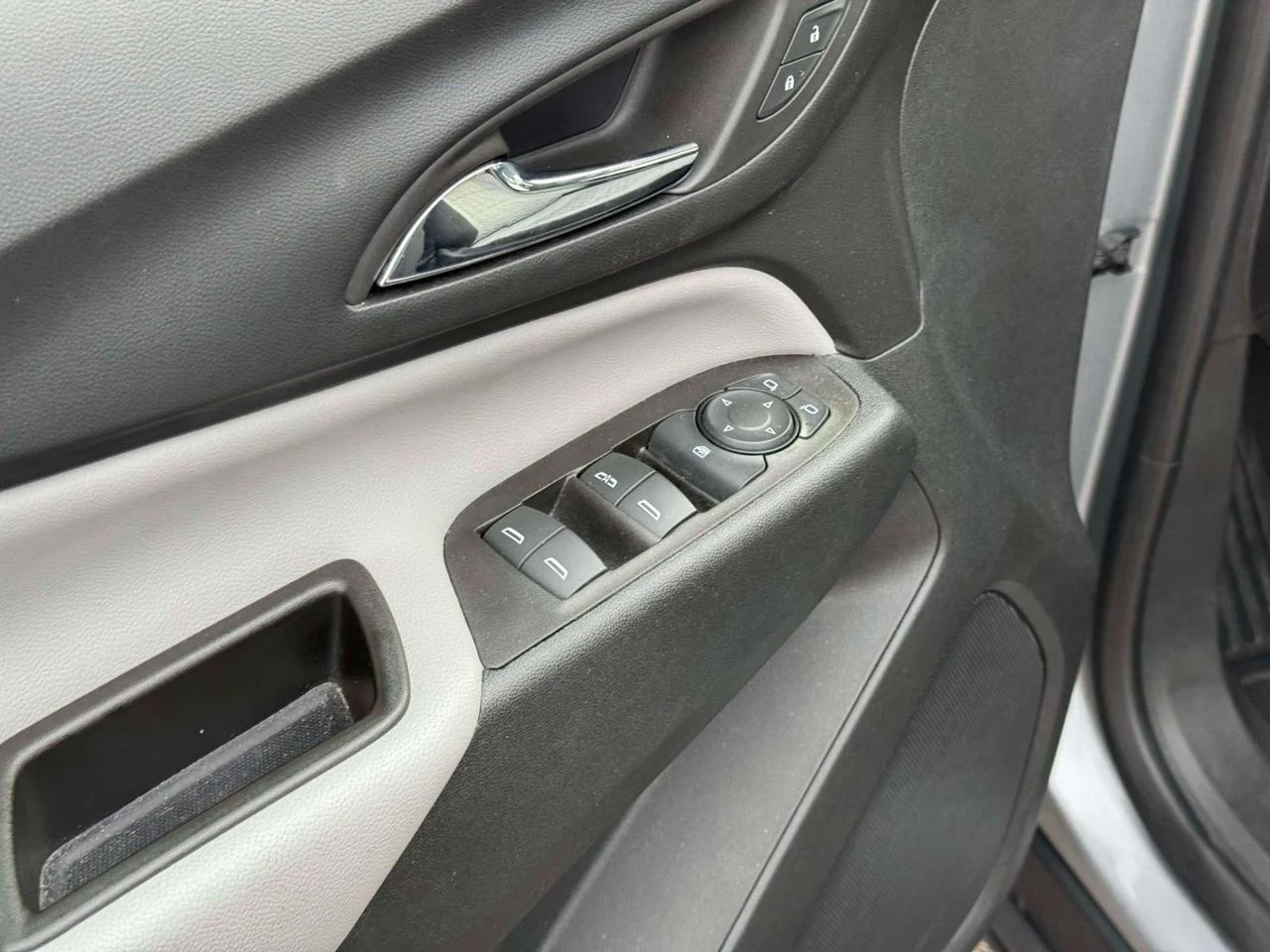 Used 2023 Sterling Gray Metallic Chevrolet FWD LS image 19