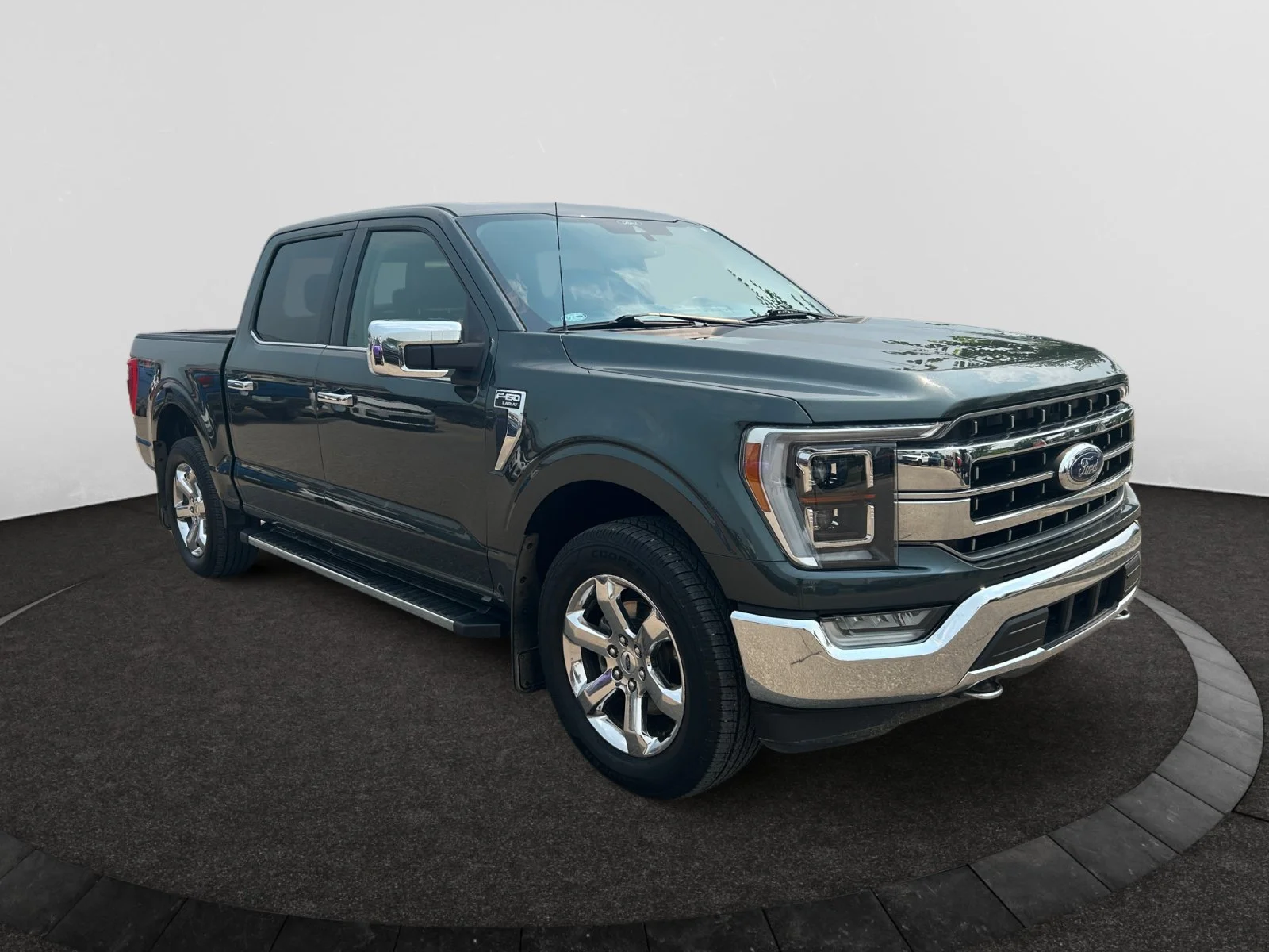 Used 2021  Ford LARIAT SuperCrew   EcoBoost™ image 7