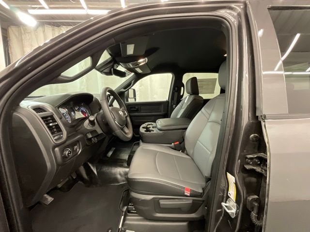 New 2026 Granite Crystal Metallic Clearcoat RAM Tradesman image 10
