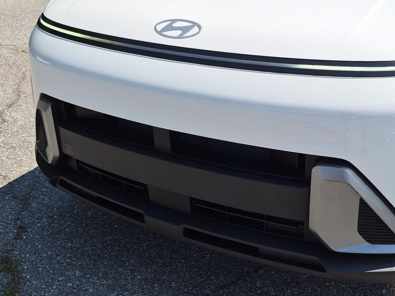 New 2027 Atlas White Hyundai SEL Sport AWD image 13