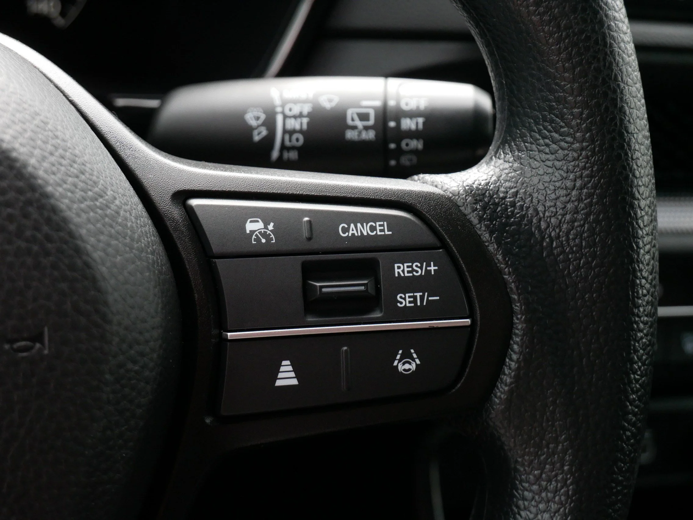 2024 Honda CR-V LX - Photo 25