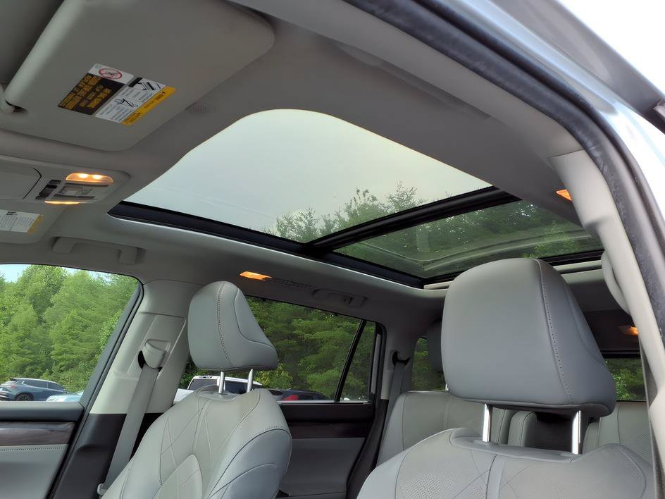 Used 2022 Celestial Silver Metallic Toyota Platinum image 16