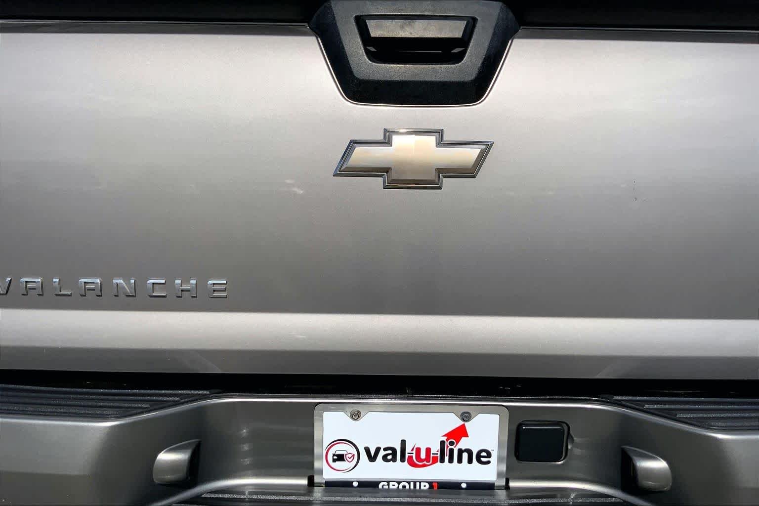 Used 2008 Graystone Metallic Chevrolet LT w/3LT image 9