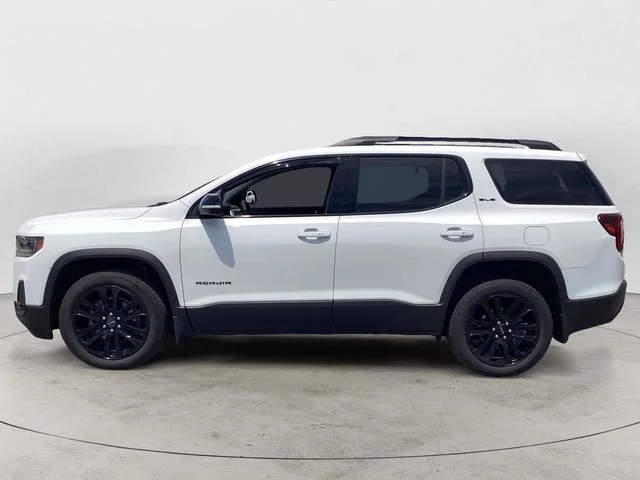 Used 2023 Summit White GMC SLE image 2