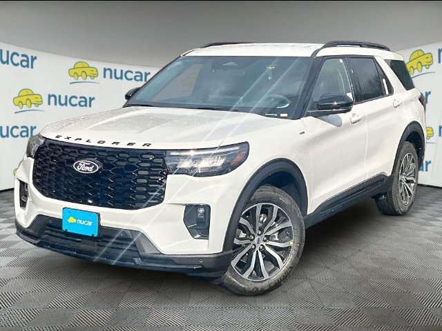 New 2027 Avalanche Gray Ford ST-Line image 17