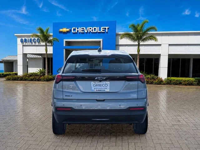 New 2027 Sterling Grey Metallic Chevrolet LT image 4