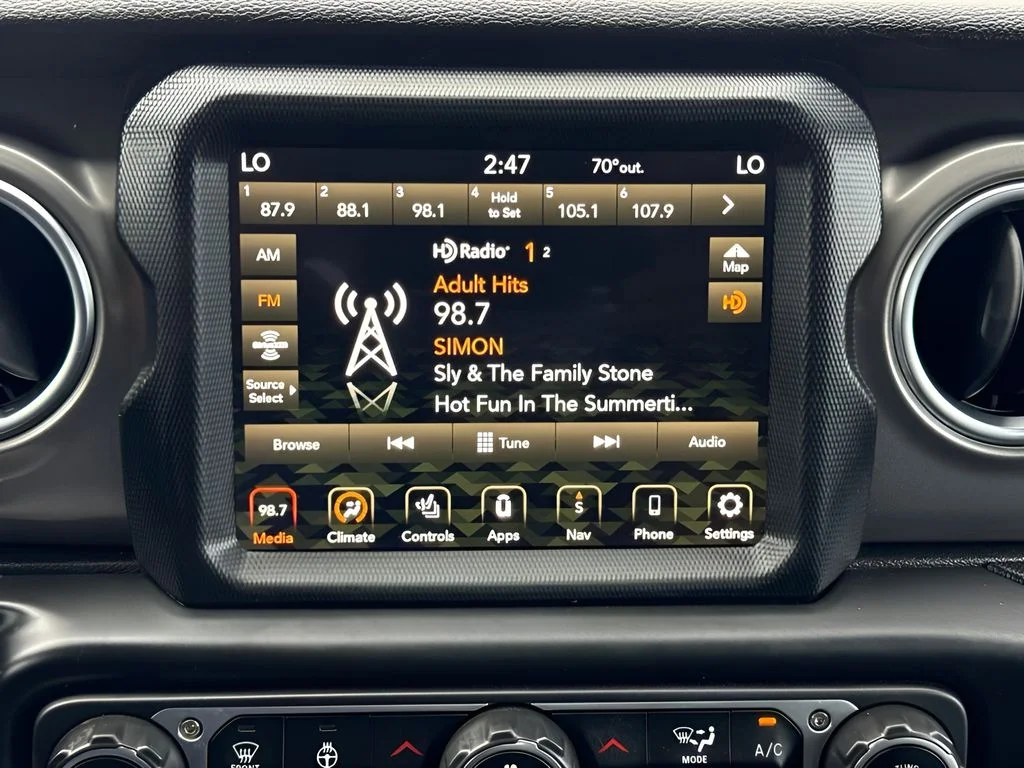 Used 2023 Gray Jeep Rubicon 4xe image 8
