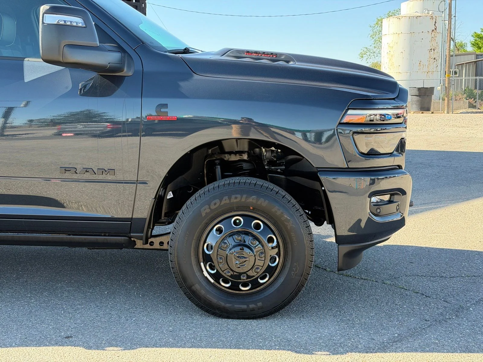 New 2026 Forged Blue Metallic Exterior Paint RAM Laramie image 4