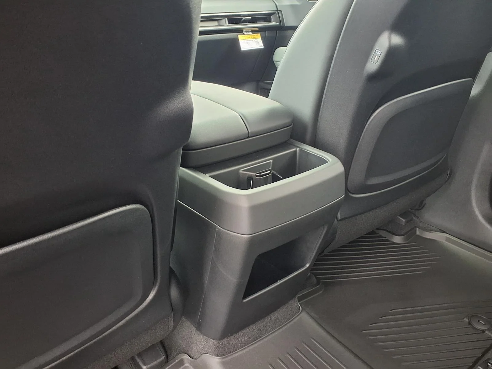 New 2027 Glacial White Pearl Kia X-Line SX image 10