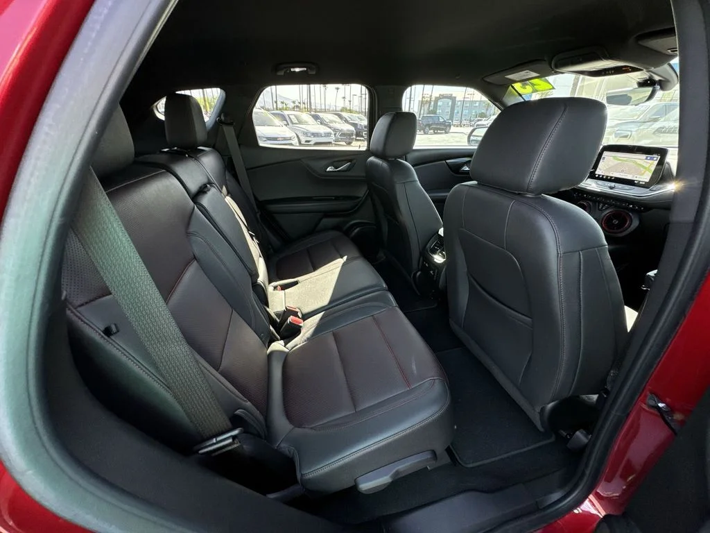 Used 2023 Red Chevrolet RS image 27