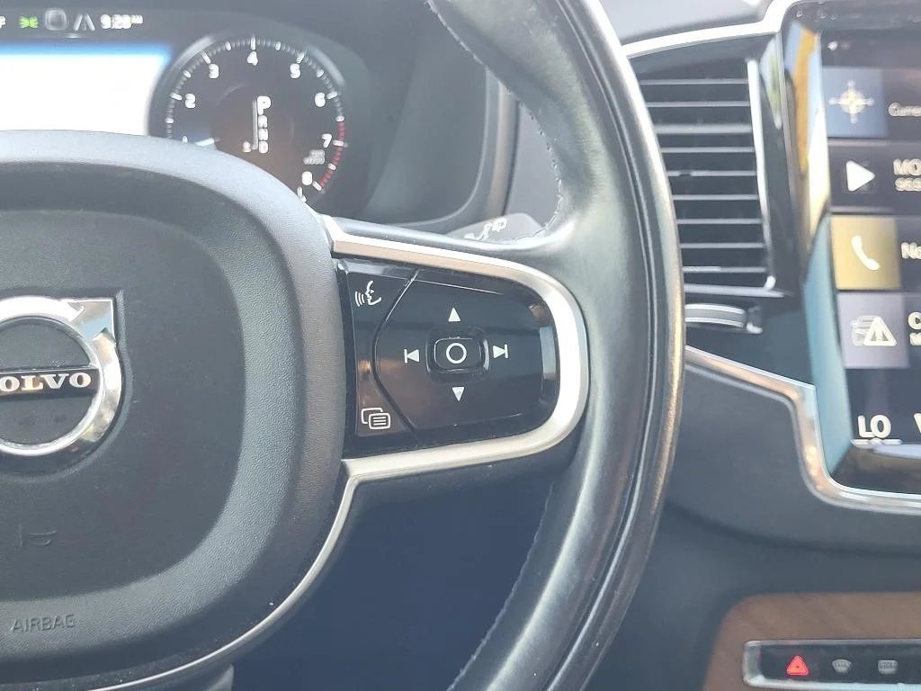Used 2016 Onyx Black Metallic Volvo T6 Inscription image 14