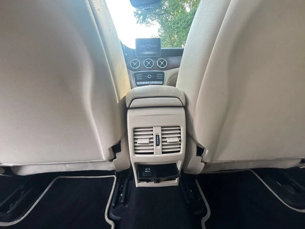 Used 2018  Mercedes-Benz GLA 250 image 17