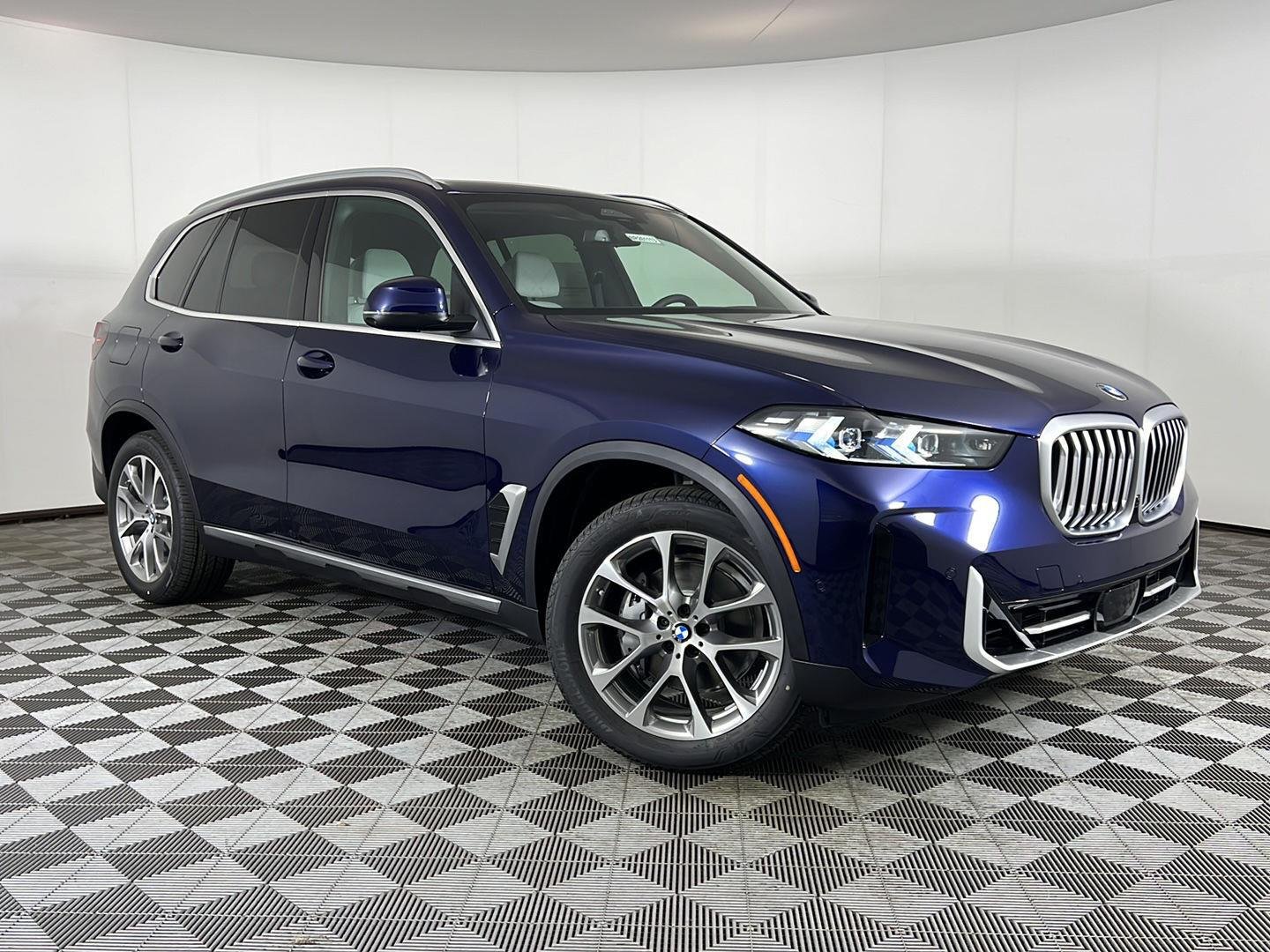 New 2026 Tanzanite Blue II Metallic BMW xDrive40i image 14