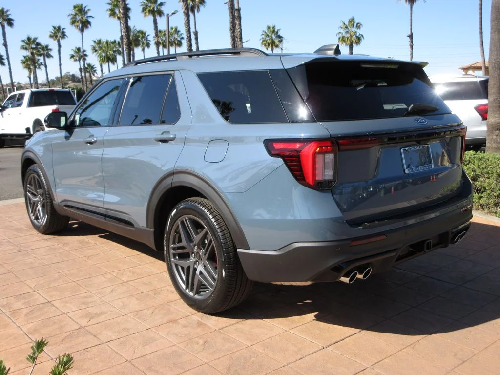 New 2026 Vapor Blue Metallic Ford ST image 2