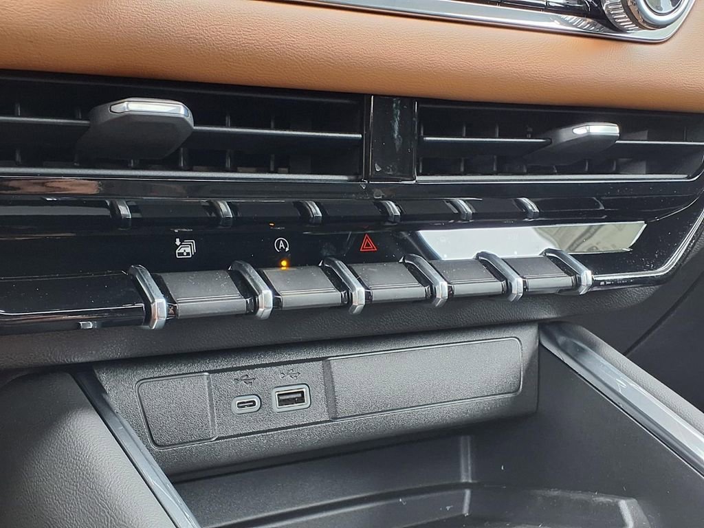 2026 GMC Canyon AT4 - Photo 17