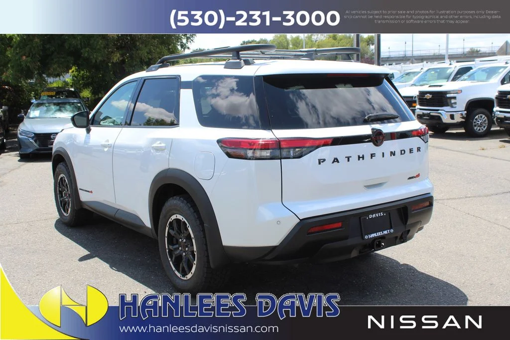 New 2026 Everest White Pearl TriCoat Nissan Rock Creek® image 9