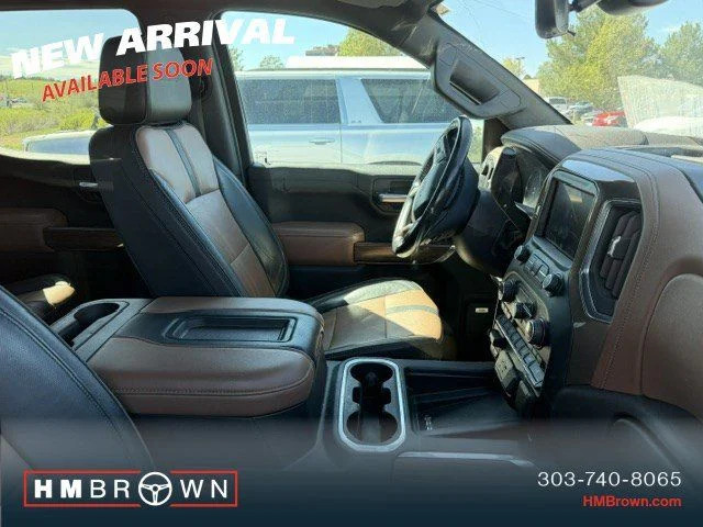 Used 2020 Pearl Chevrolet High Country image 5