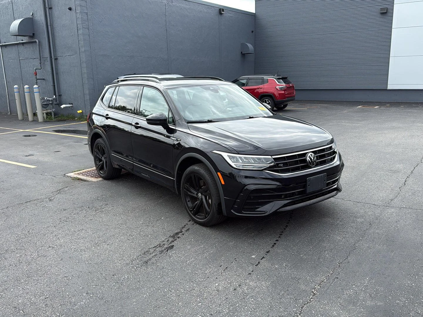 Used 2023 Deep Black Pearl Volkswagen SE R-Line Black image 12