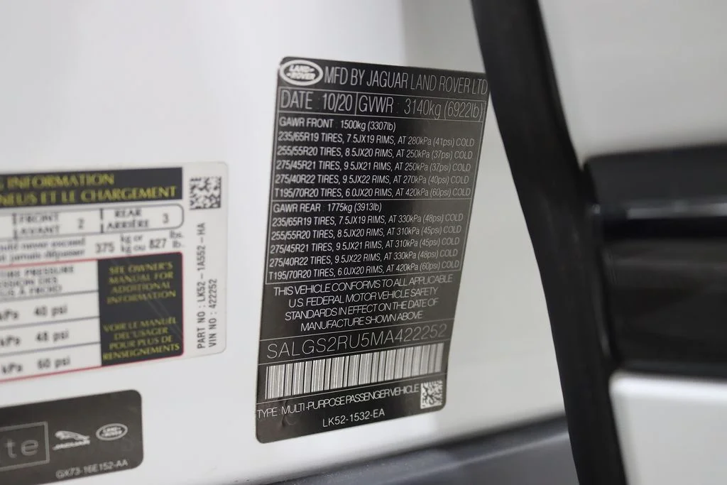 Used 2021 White Land Rover Westminster image 38