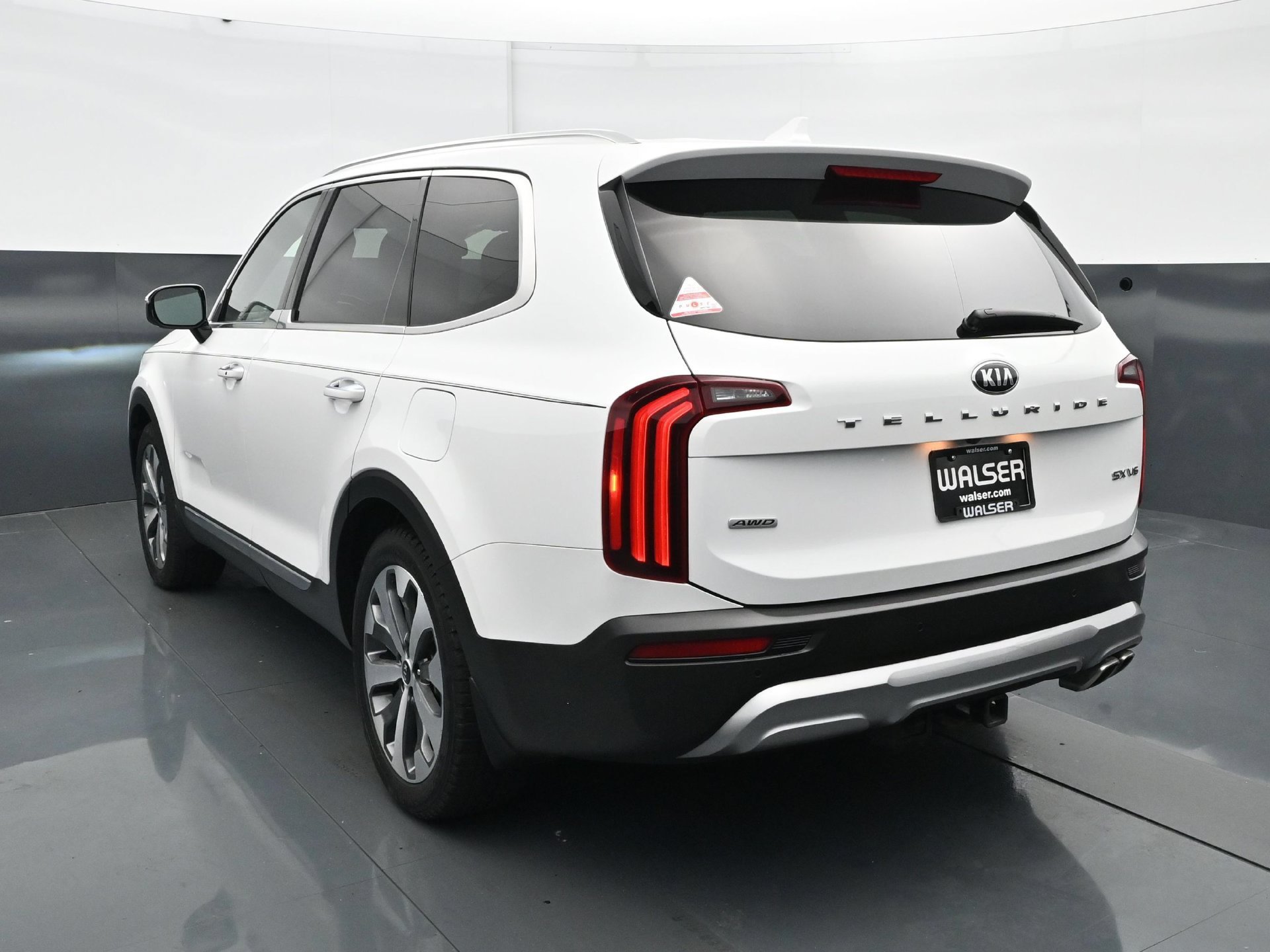 Used 2020 Snow White Pearl Kia SX AWD image 5