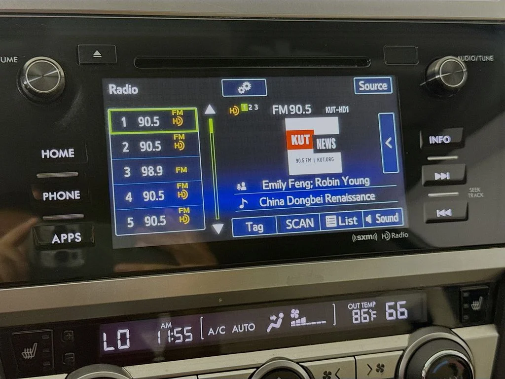 Used 2017 White Subaru 3.6R image 15