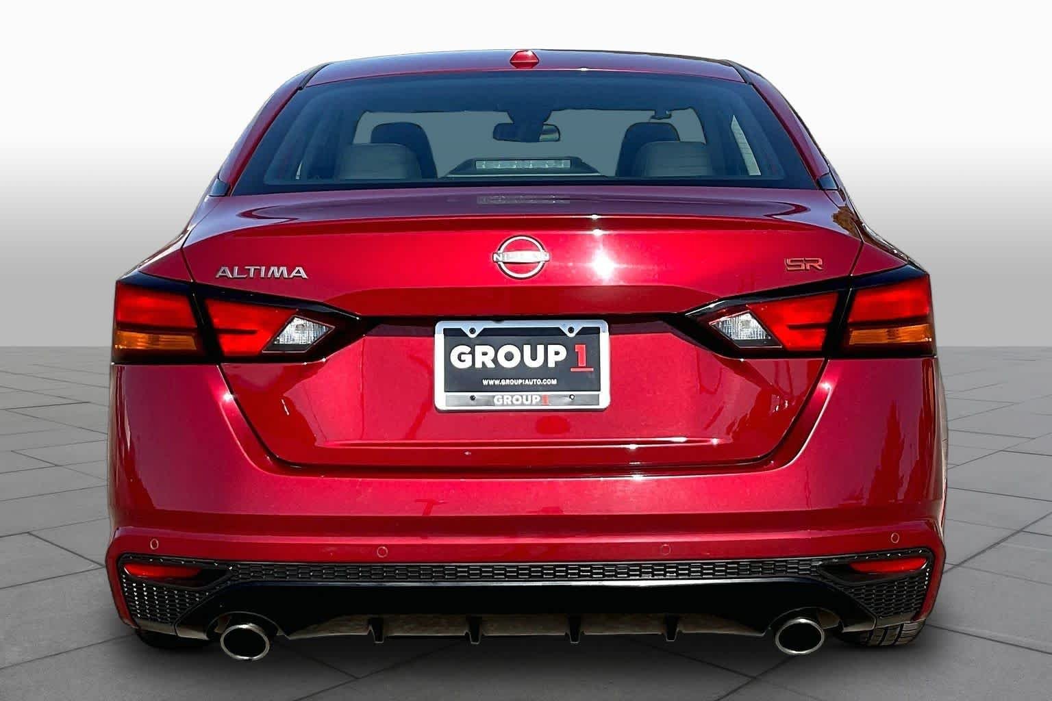 Used 2024 Scarlet Ember Nissan 2.5 SR image 5