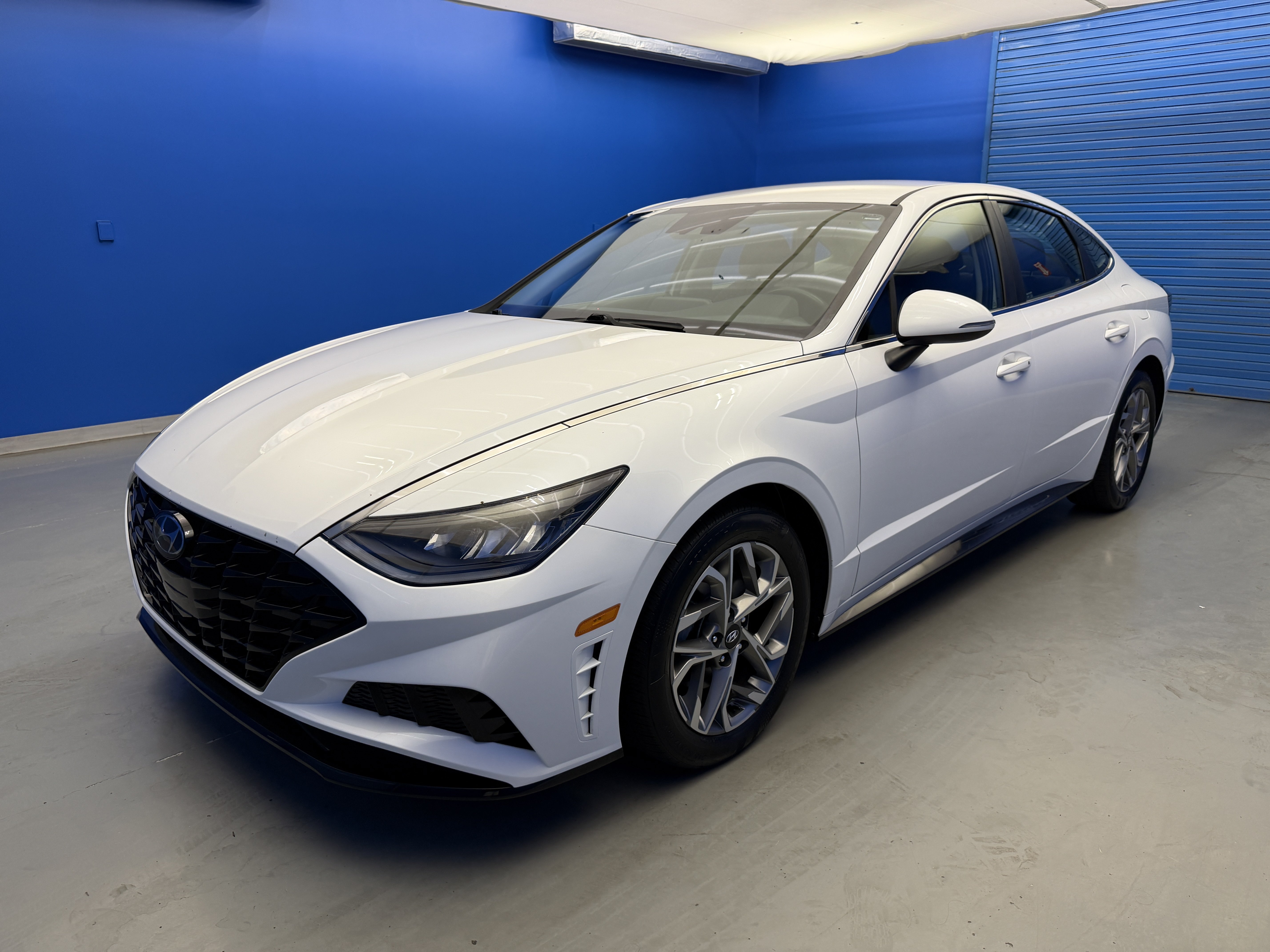 Used 2021 Quartz White Hyundai SEL image 4