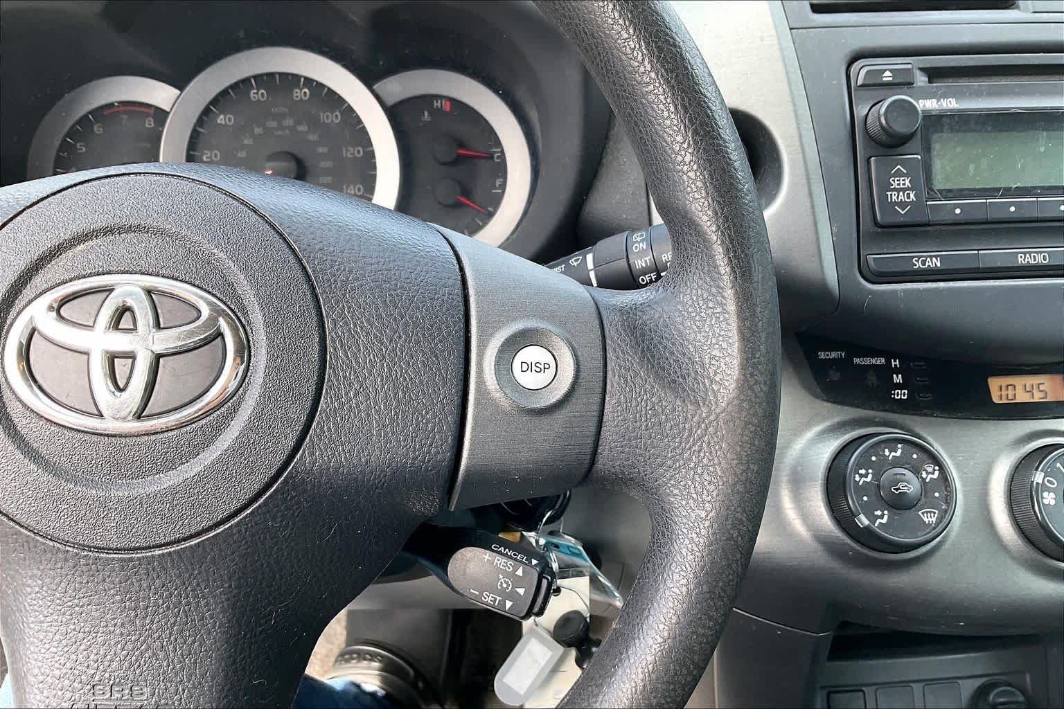 Used 2012 Classic Silver Metallic Toyota  image 25